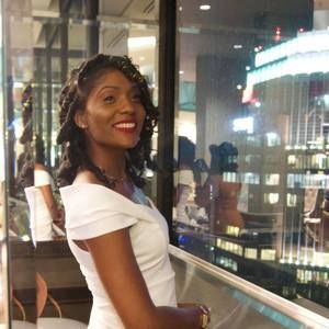 Meet your Posher, Caroline